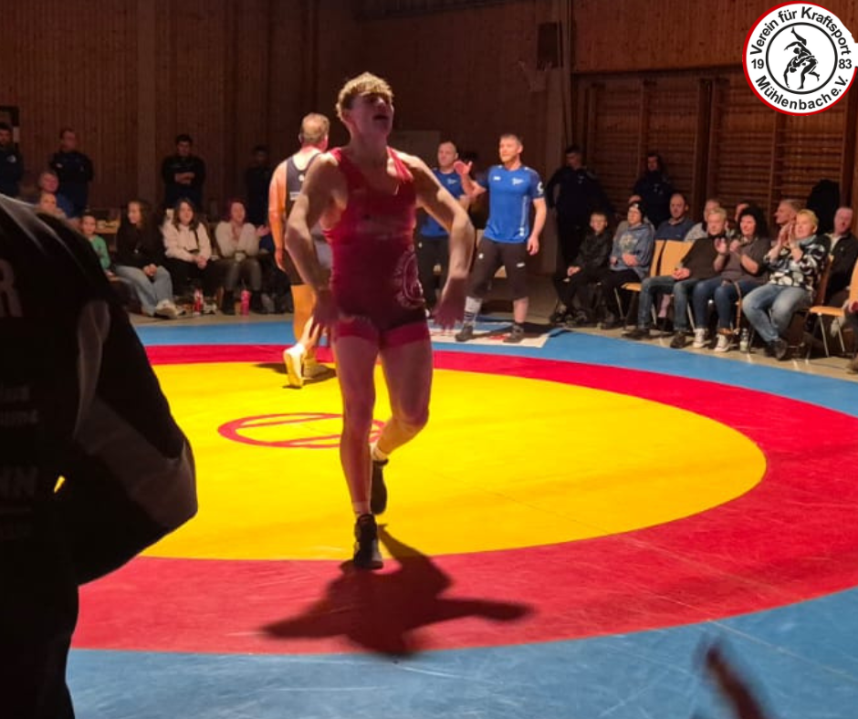 20250712 Jan Gebele lässt sich feiern